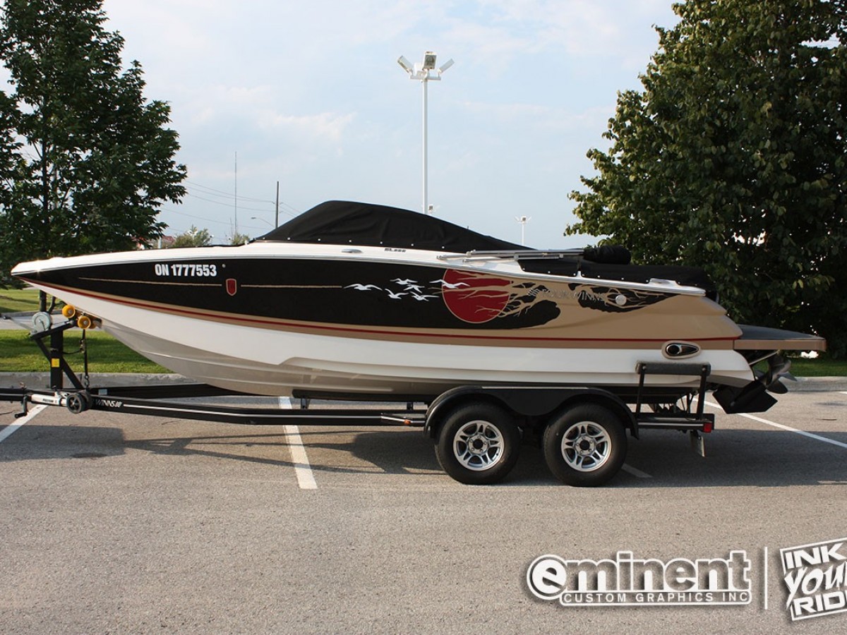 four-winns-boat-wrap-graphics-custom-barrie-canada